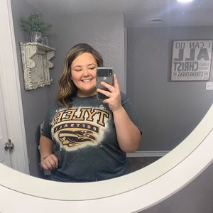 Meet your Posher, Tayler